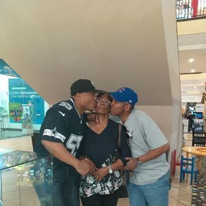 Meet your Posher, Luis